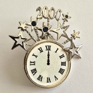 Vintage pin Year 2000 Millennium Clock Stars Lapel brooch silver tone new year